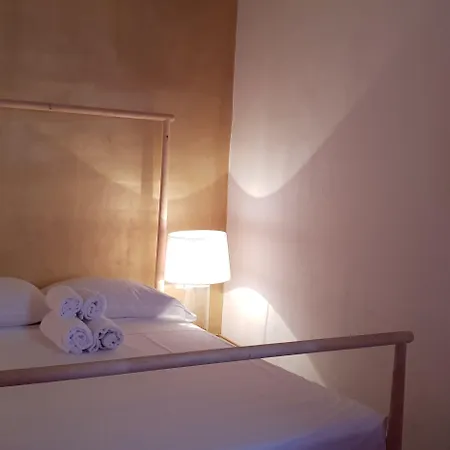 Casa Milano- And * Milano